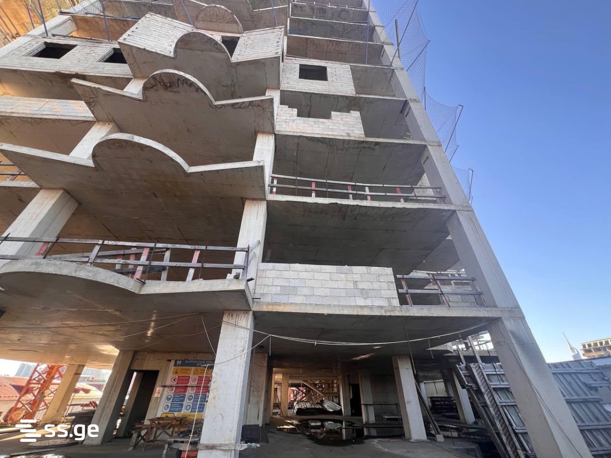 4 room Flat For Sale. Batumi - Vista 4