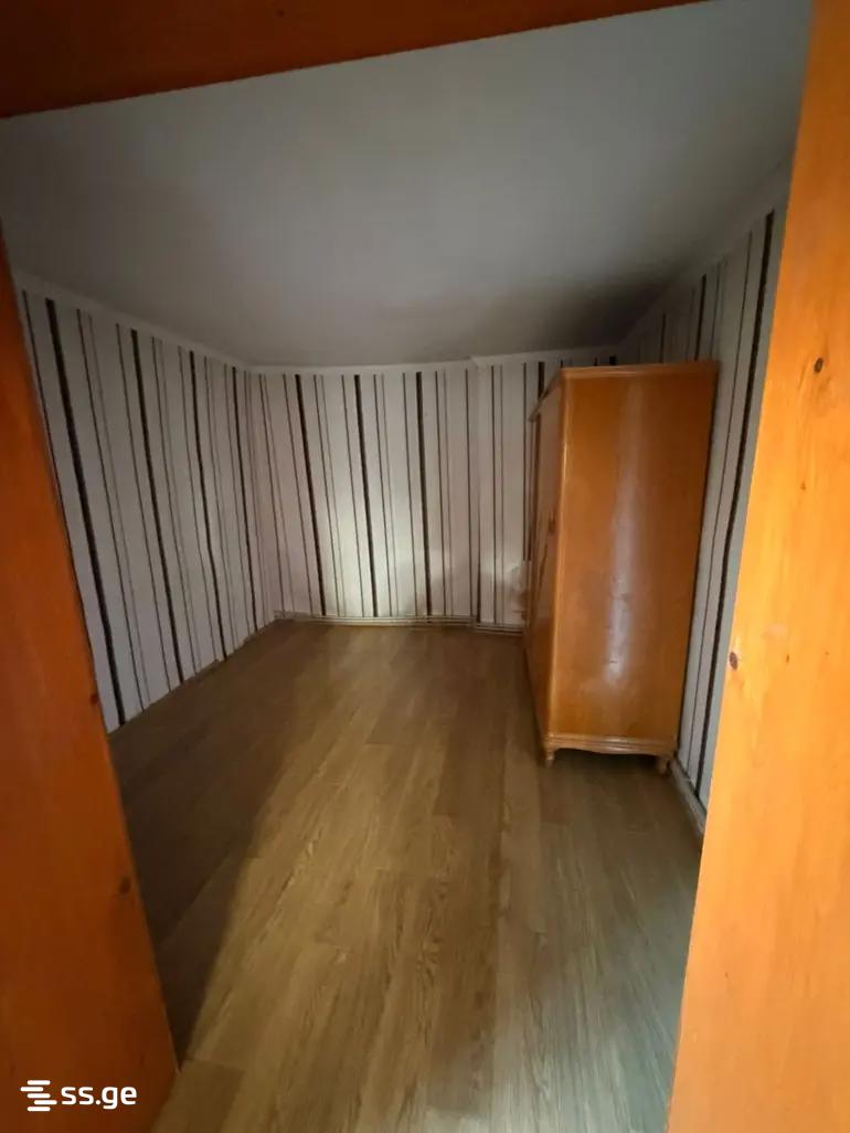 5 Room Private House For Sale view 8