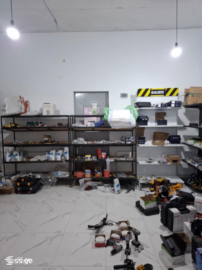 Commercial Space For Rent. Mukhiani view 3
