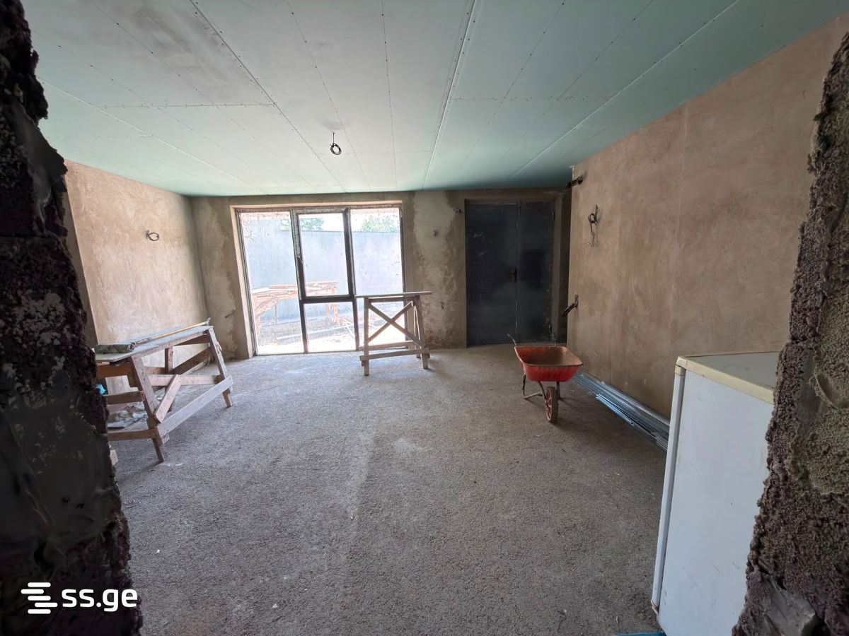 7 Room Private House For Sale view 9