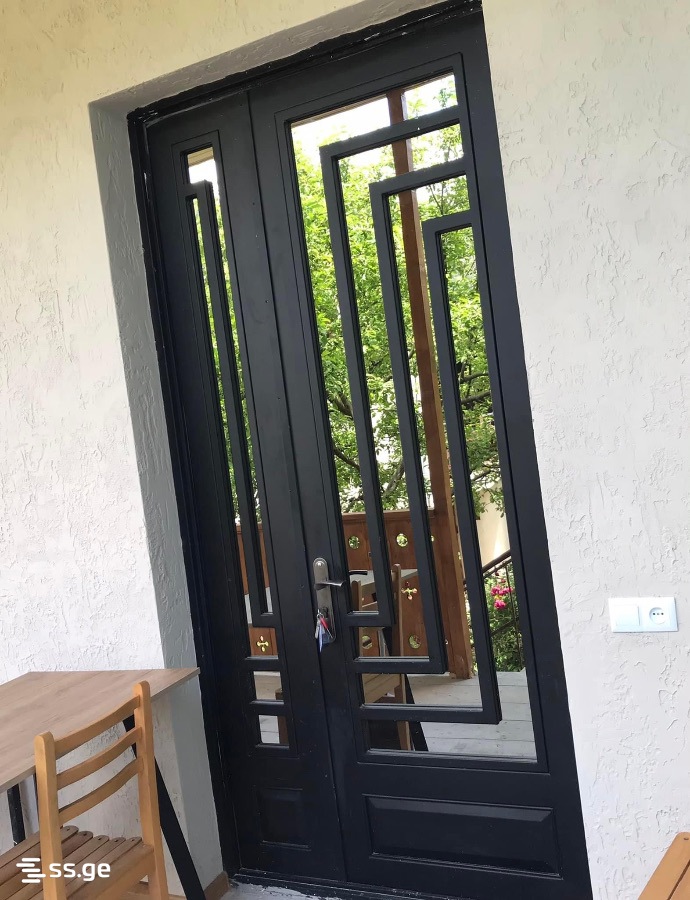 1 Room Private House Daily Rent. Borjomi view 6