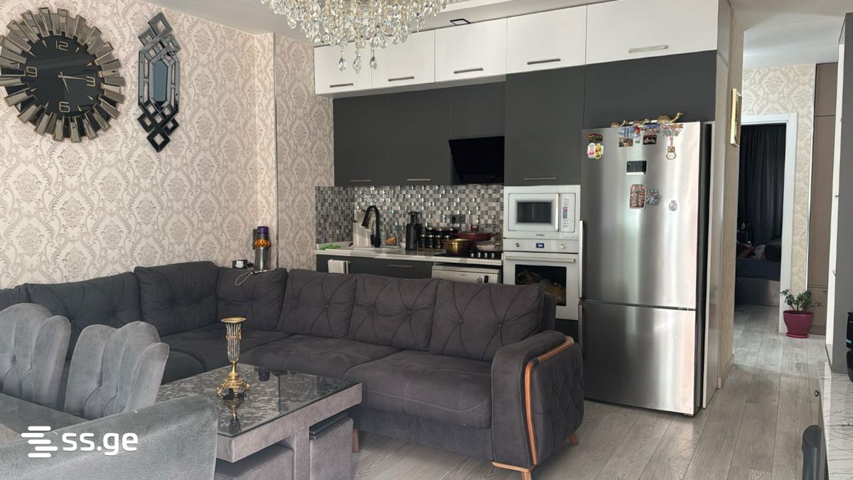 3 room Flat For Sale. Batumi - Ansicht 3