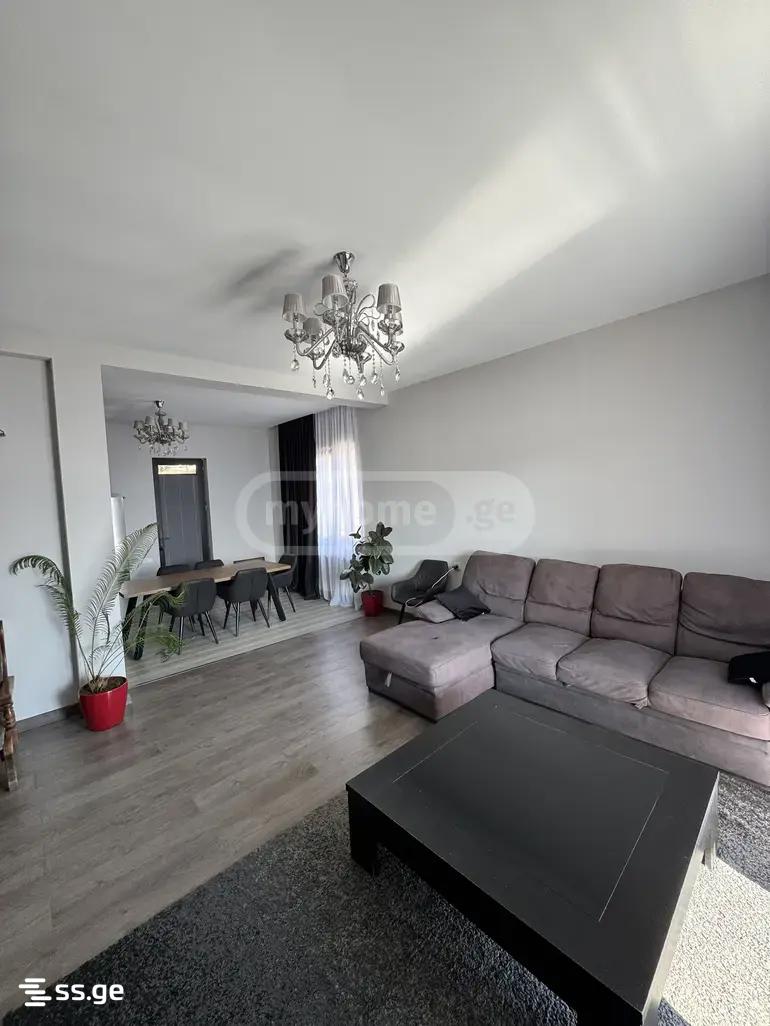 5 Room Private House For Sale view 12