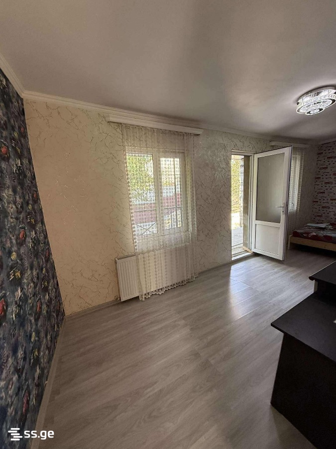 4 Room Private House For Rent. Isani view 5
