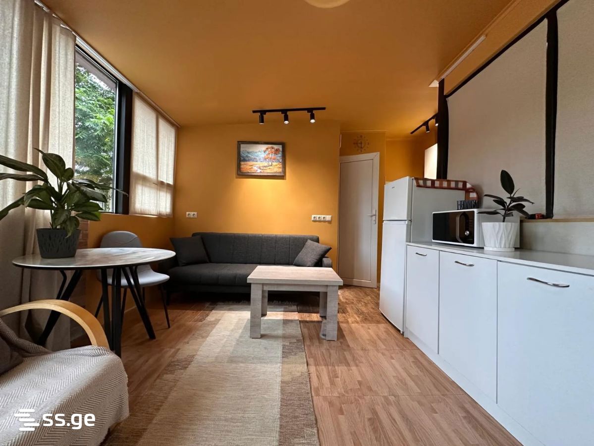 2 Room Private House Daily Rent. Chaqvi view 3