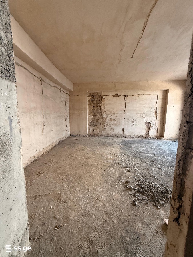 4 Room Flat For Sale, 2 of 4