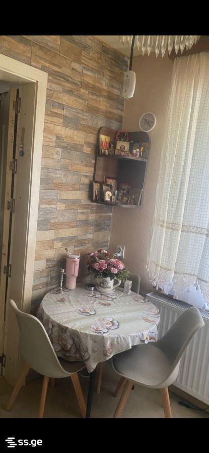 4 Room Flat For Sale view 3