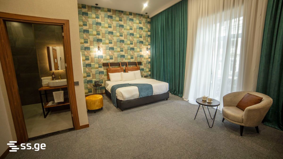 12 Room Hotel For Sale, 3 of 4
