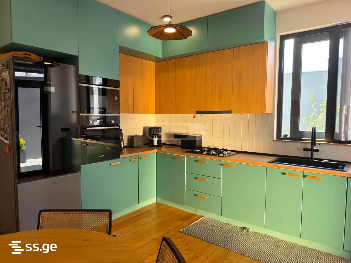 6 Room Private House For Sale view 8