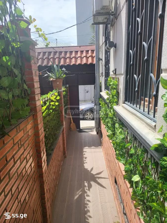 10 Room Hotel For Rent. Avlabari view 7