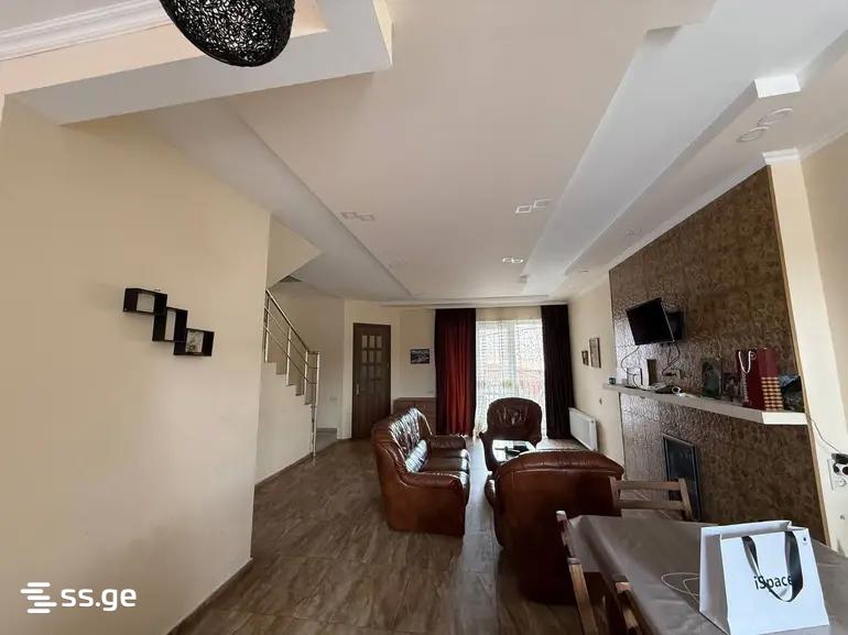 6 Room Private House For Sale, 1 of 4