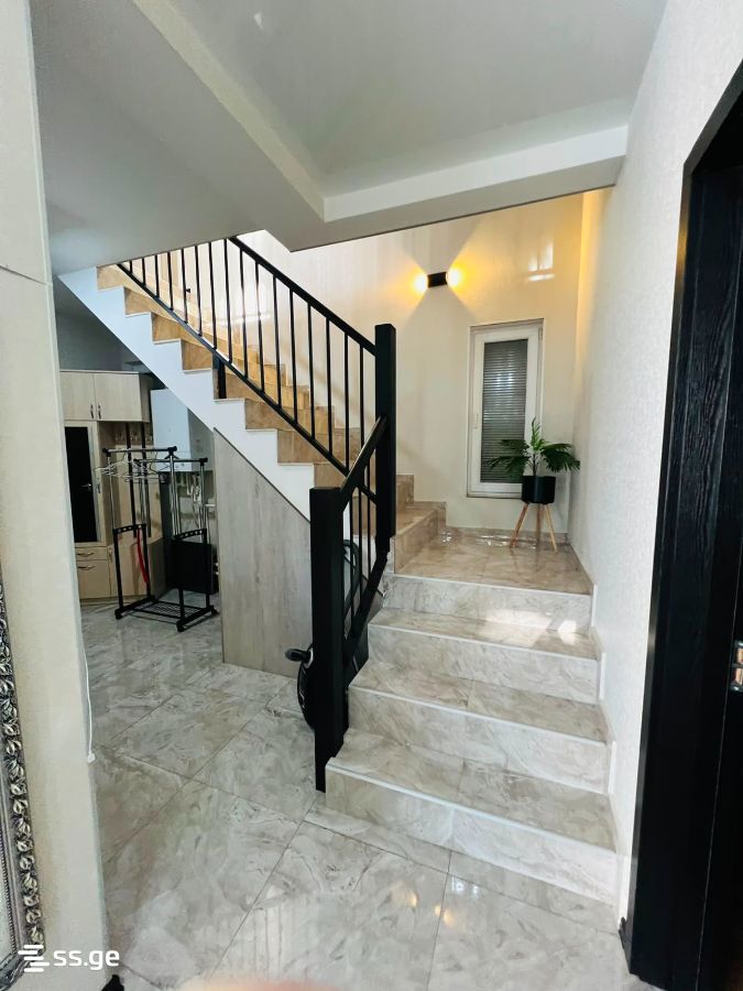 6 Room Private House For Sale, 2 of 4