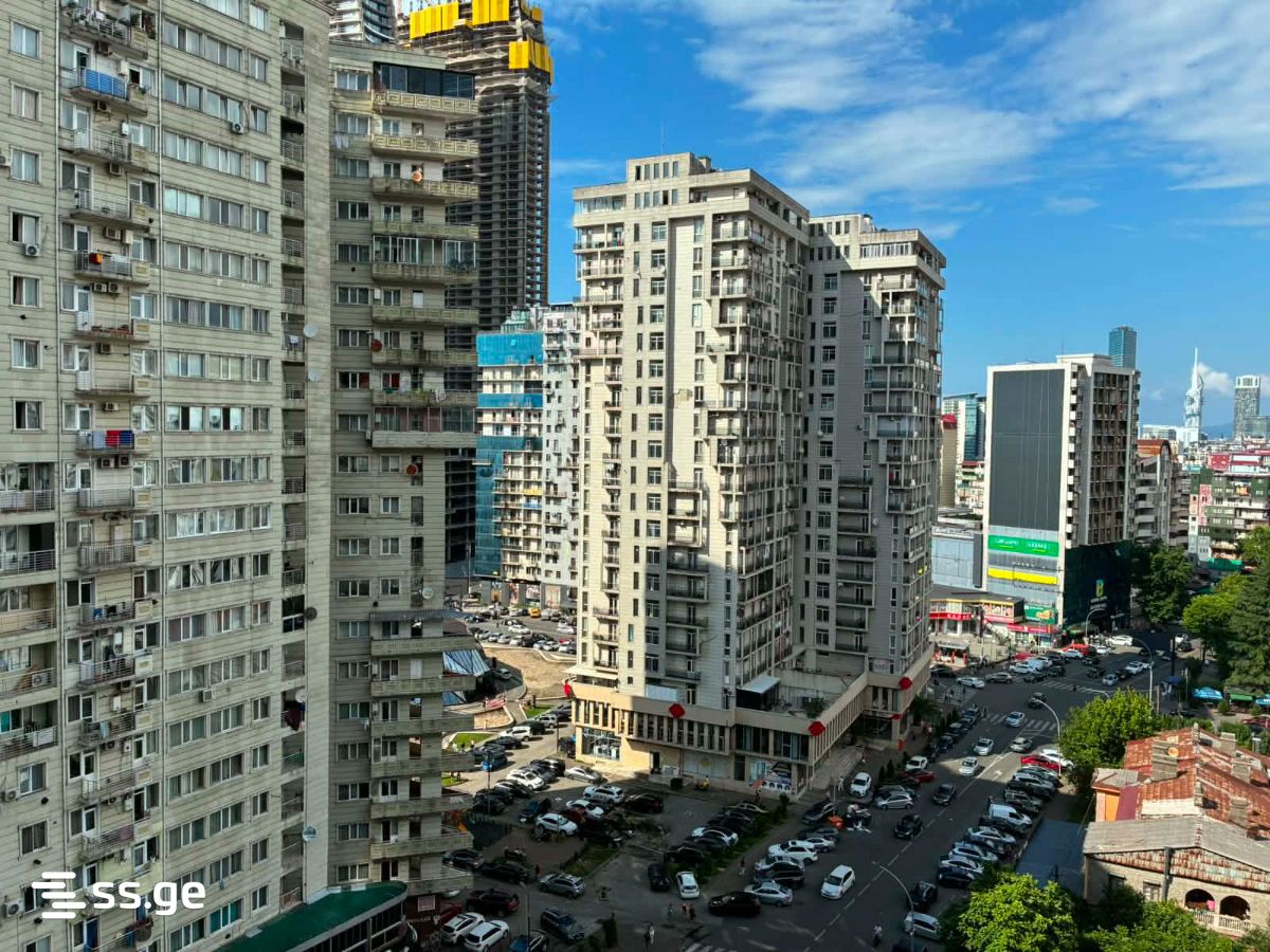 1 Room Flat For Sale view 3