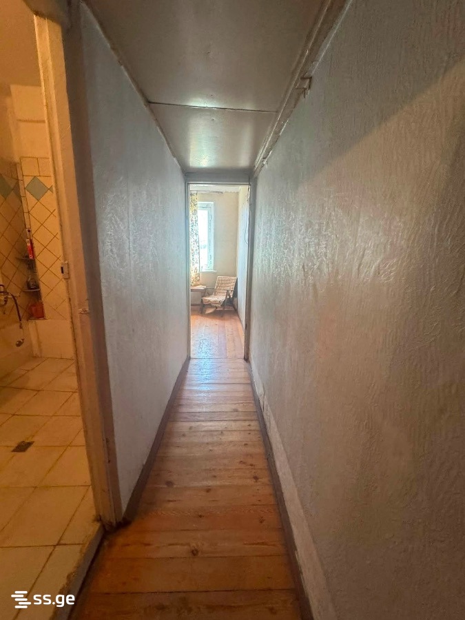 3 Room Flat For Sale view 3