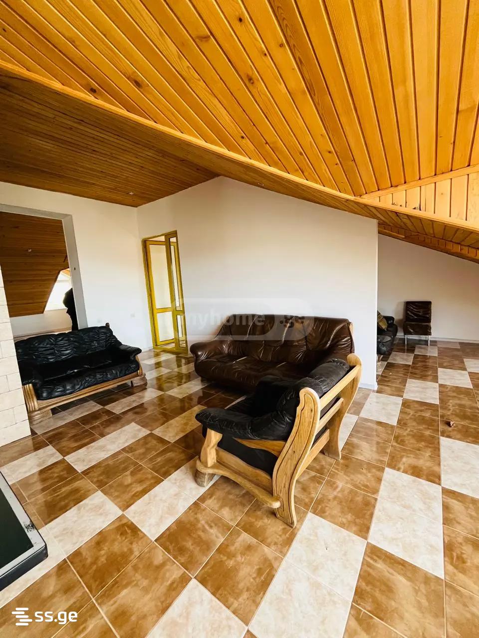 6 Room Private House For Sale view 6