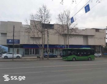 Commercial Space For Sale. Isani, 1 of 2