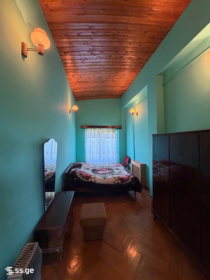 7 Room Private House For Sale view 8