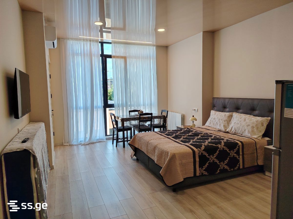 1 Room Flat For Rent. Makhindjauri view 1