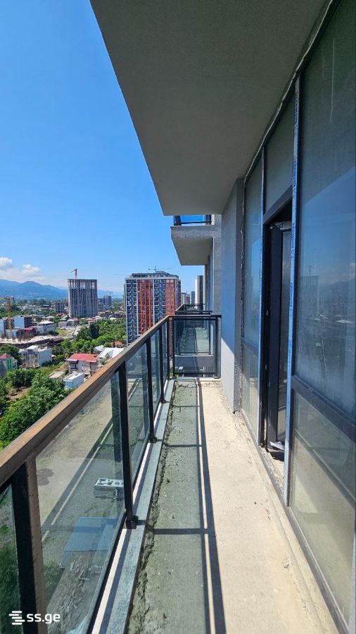 2 room Flat For Sale. Batumi - Aanzicht 3