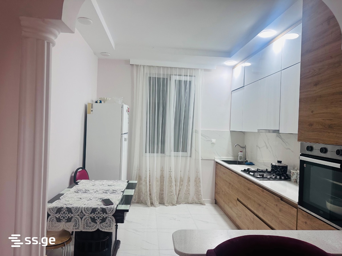 6 Room Private House Daily Rent. Batumi view 4