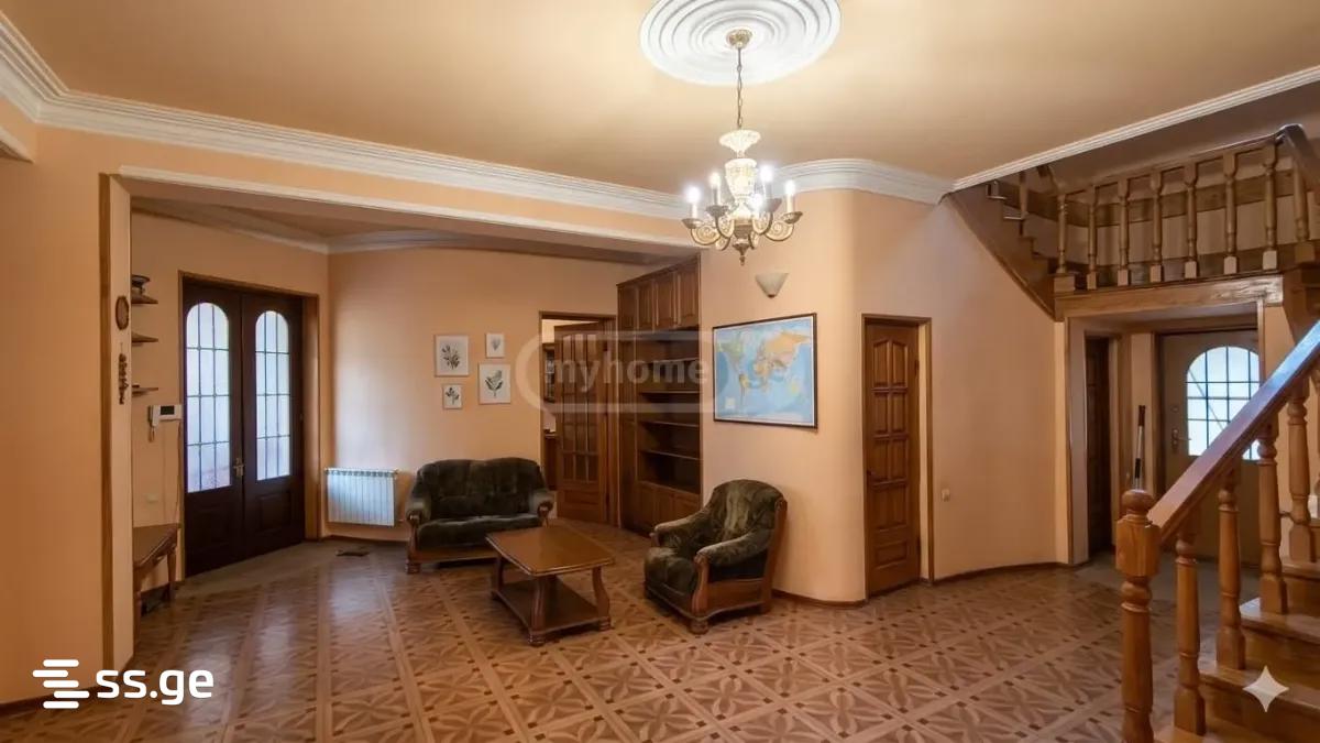 10 Room Private House For Sale, 2 of 4