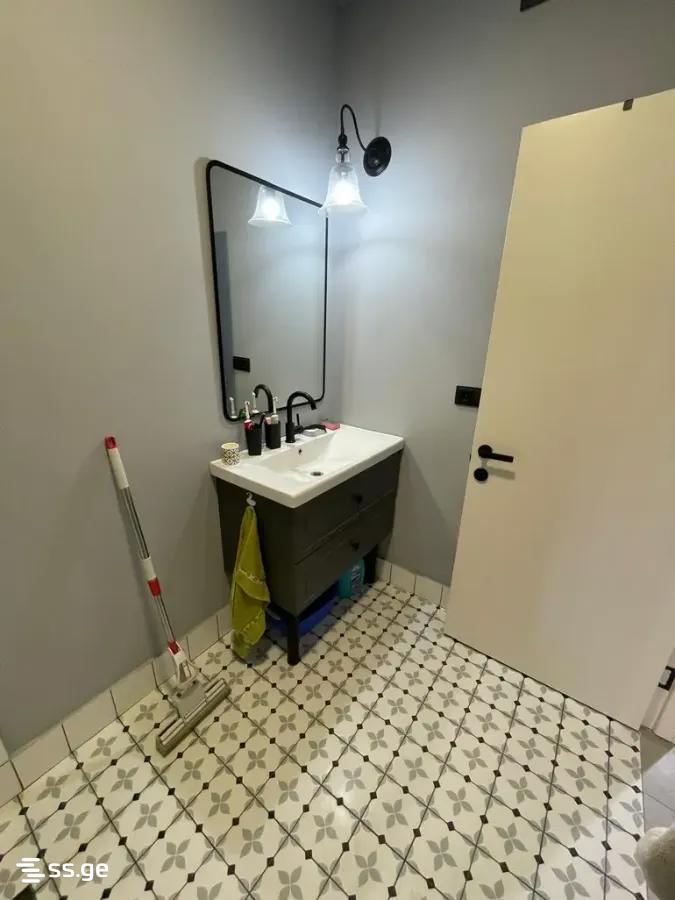 4 Room Private House For Rent. Mtatsminda view 10