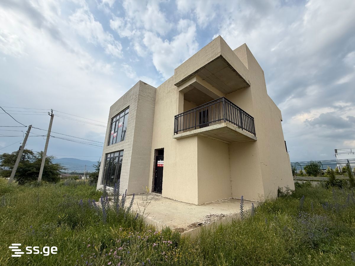 4 Room Private House For Sale, 1 of 4