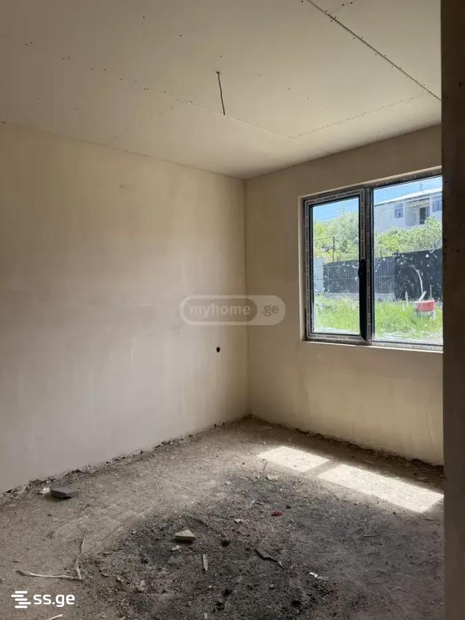 4 Room Private House For Sale view 7