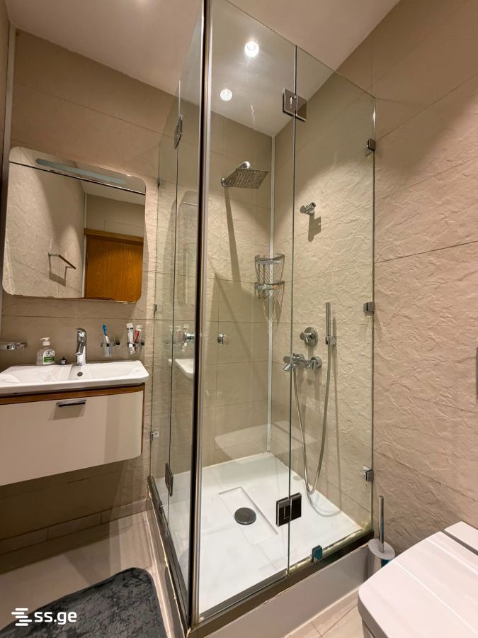 5 Room Private House For Rent. Sololaki view 11