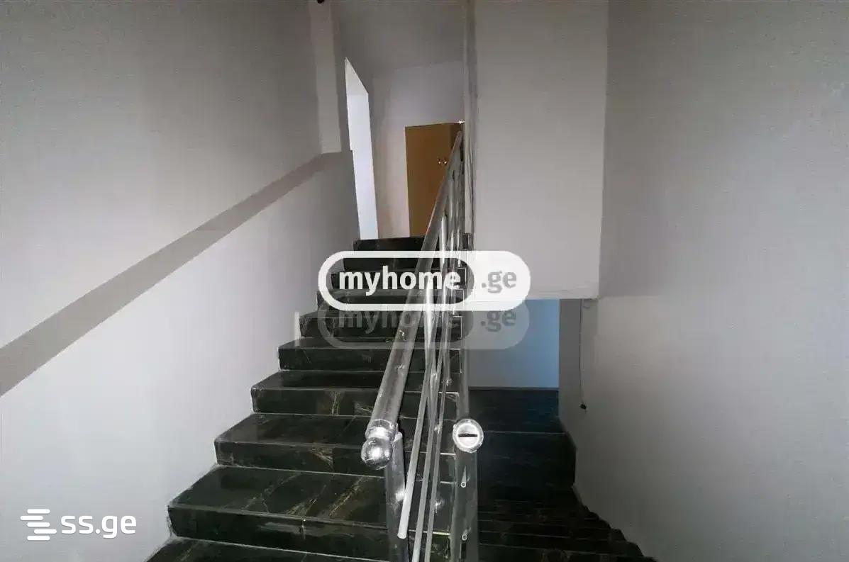 40 Room Hotel For Rent. Gldanula view 8