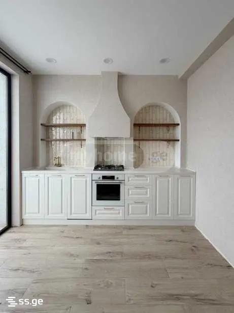 5 Room Private House For Sale view 2
