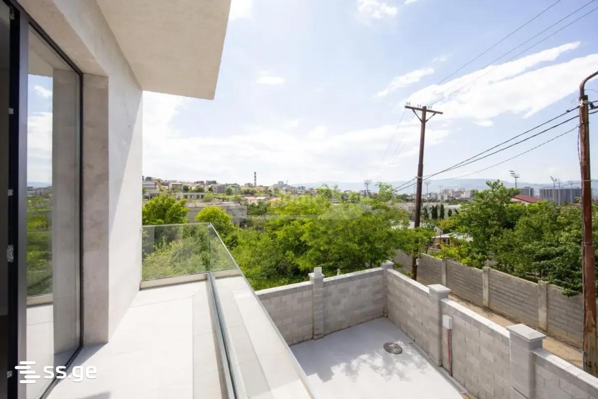 6 Room Private House For Sale view 13