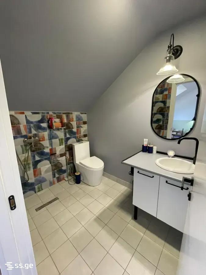 4 Room Private House For Rent. Mtatsminda view 12