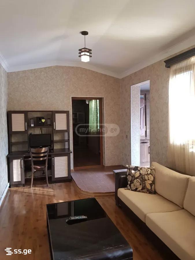 4 Room Private House For Rent. Navtlugi view 9