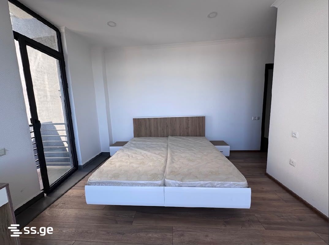 1 Room Flat For Sale view 4