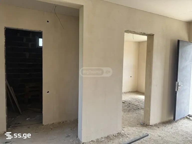 4 Room Private House For Sale view 5