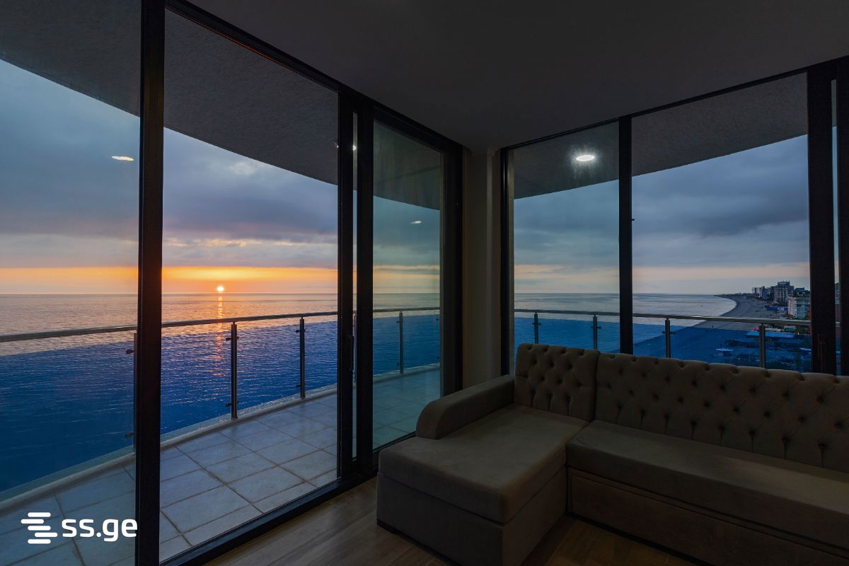 3 Room Flat For Sale view 2