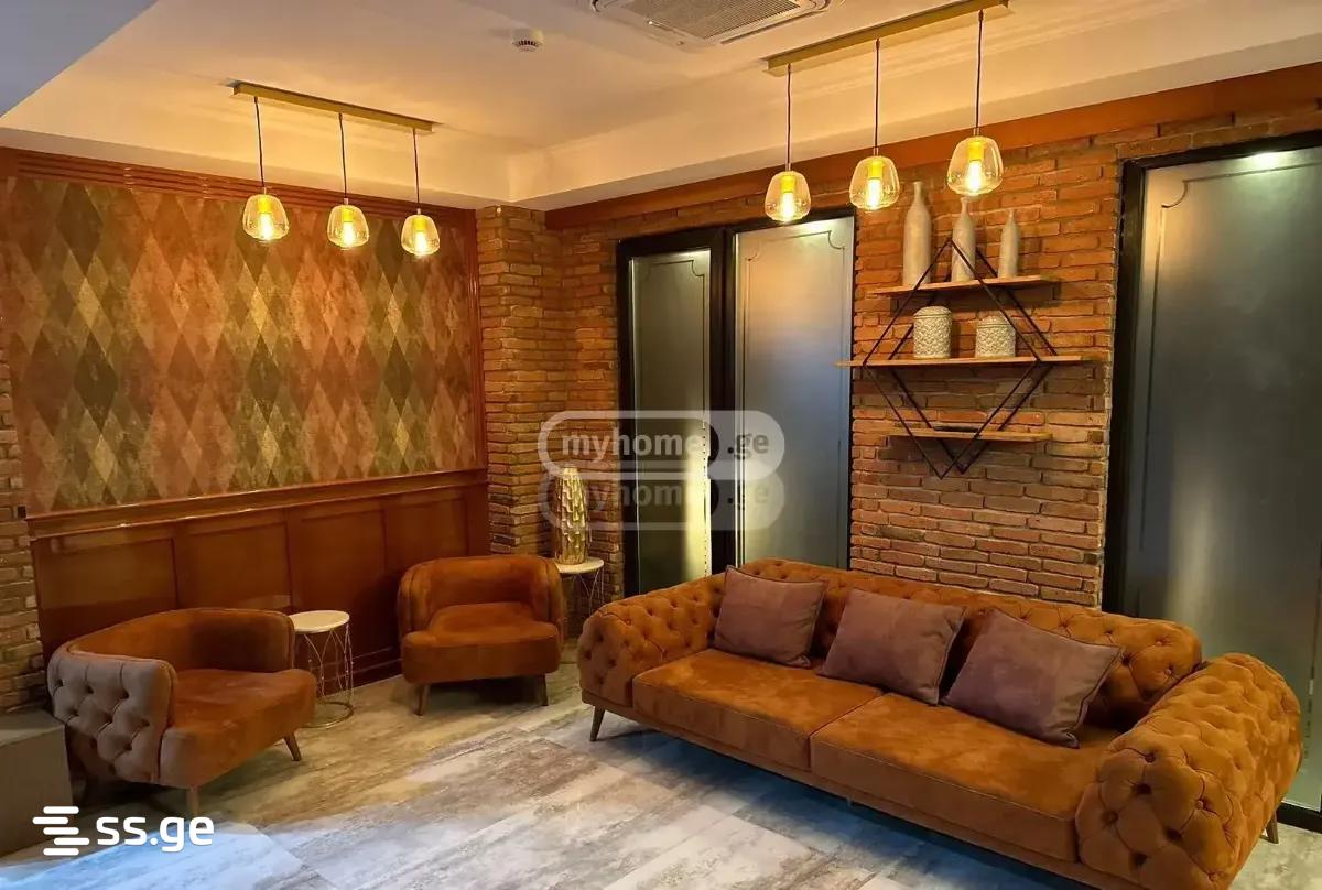 12 Room Hotel For Rent. Sololaki view 17