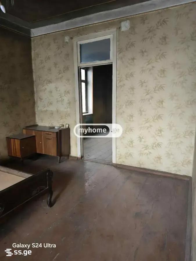 10 Room Private House For Sale view 47
