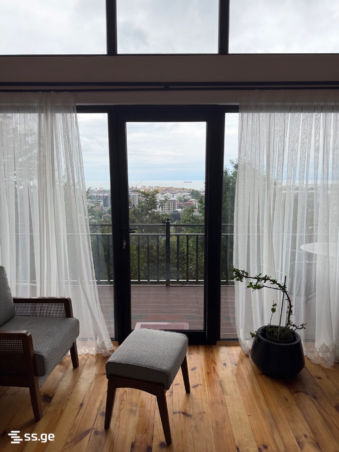3 Room Summer Cottage Daily Rent. Batumi view 9