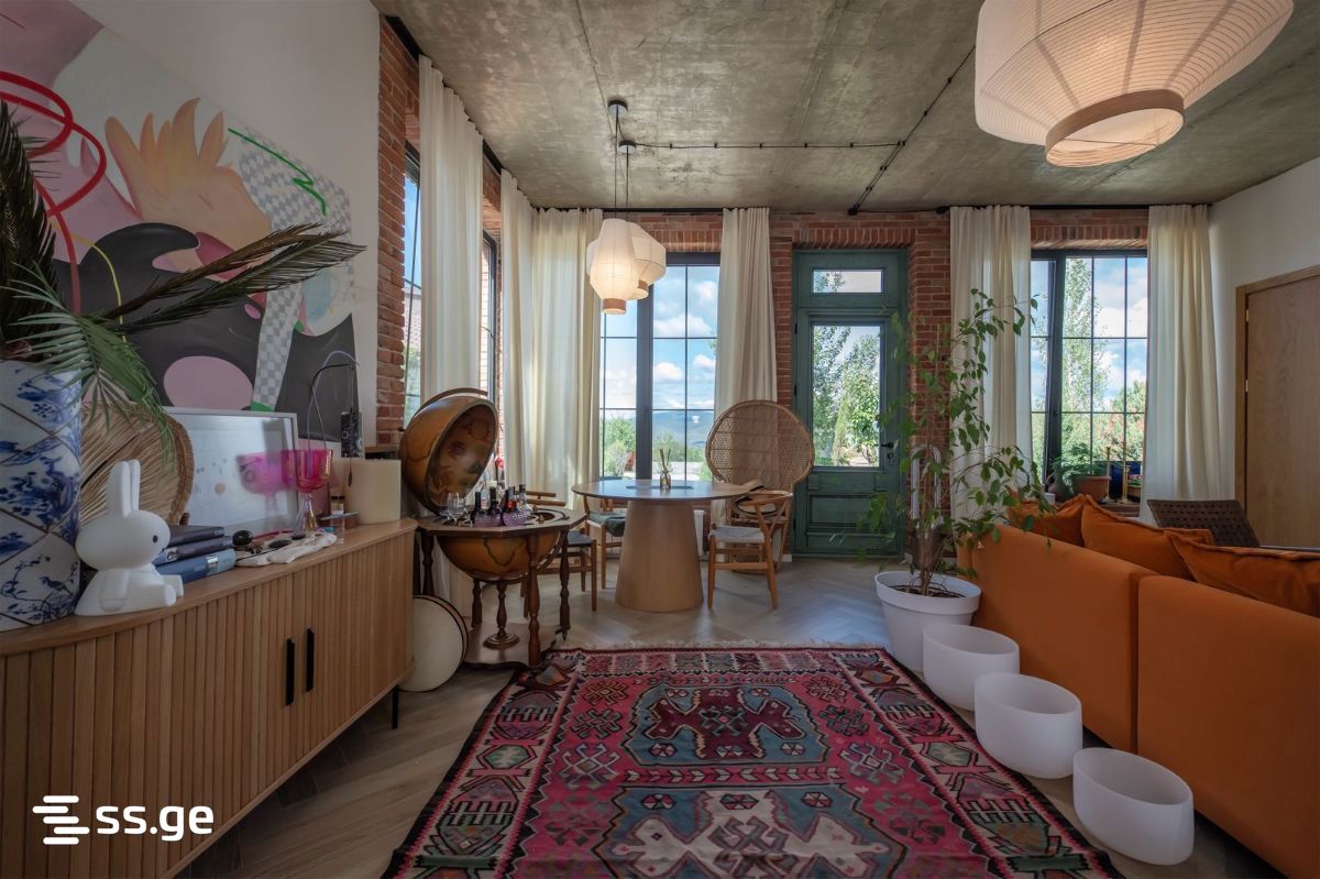 10 Room Private House For Sale, 2 of 4