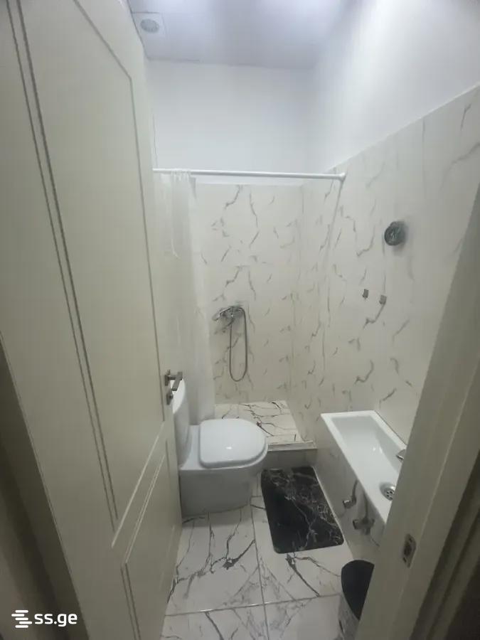 7 Room Private House For Rent. Isani view 7