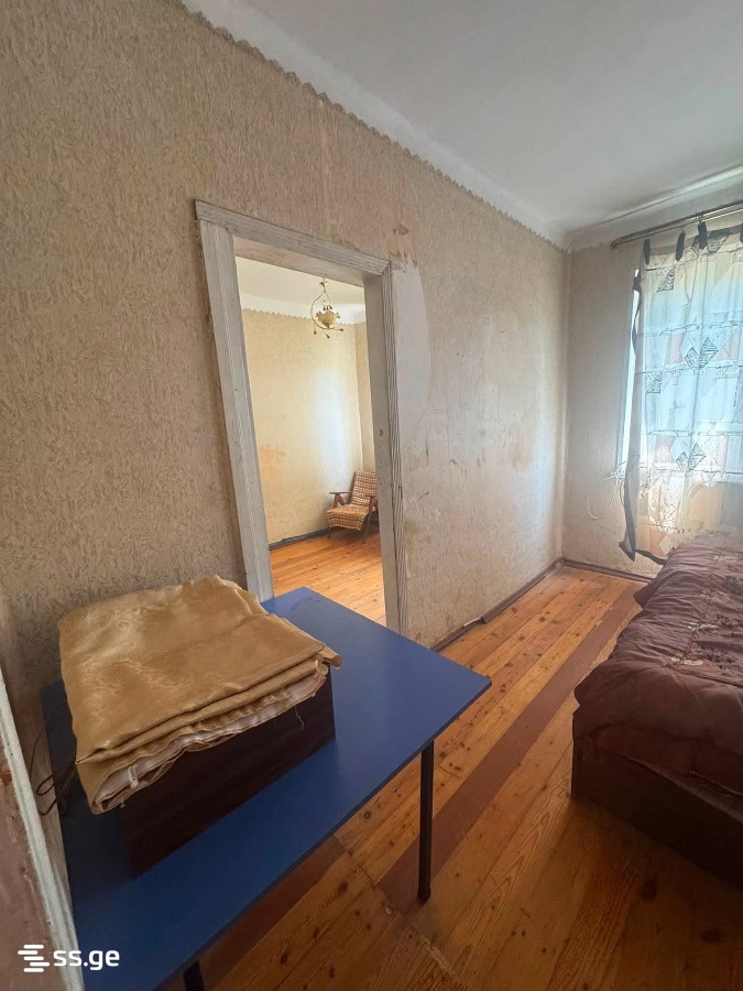 3 Room Flat For Sale view 5