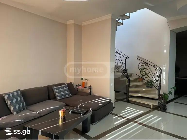 6 Room Private House For Sale, 1 of 4