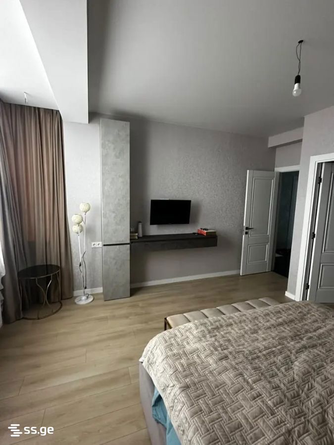 10 Room Private House For Sale, 4 of 4