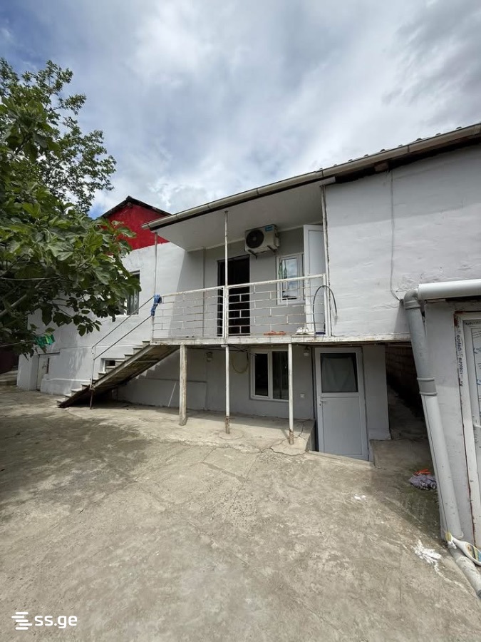 4 Room Private House For Rent. Isani, 1 of 4