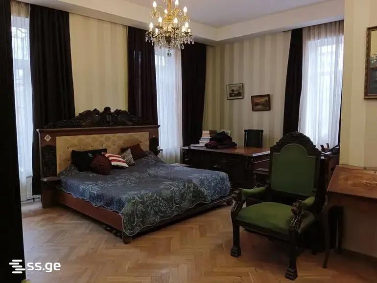 5 Room Flat For Sale view 3