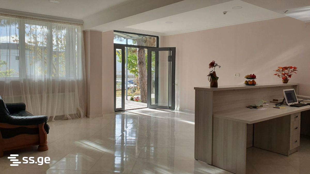 30 Room Hotel For Rent. Didi Digomi, 1 of 4