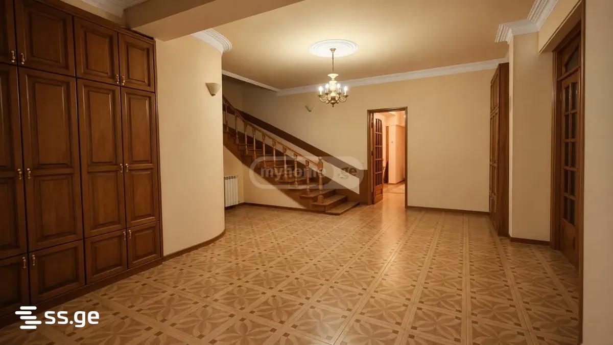 10 Room Private House For Sale, 1 of 4