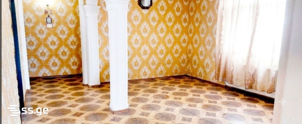 10 Room Private House For Sale view 2